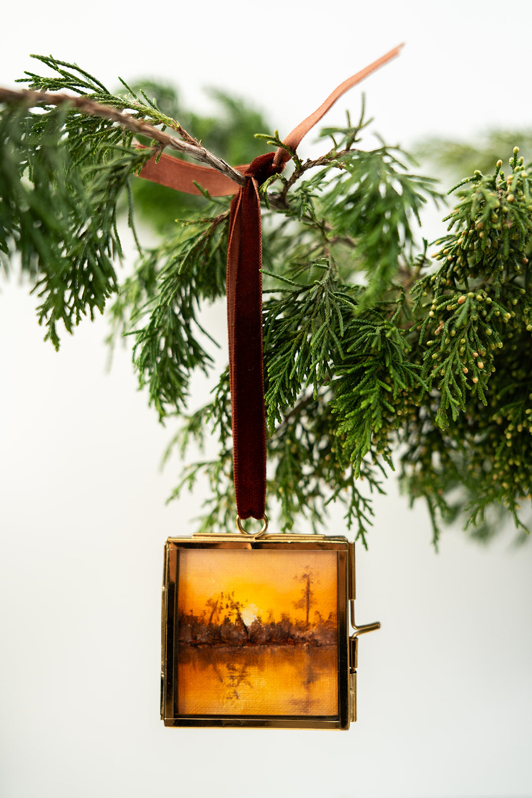 Heirloom Landscape Ornament 5